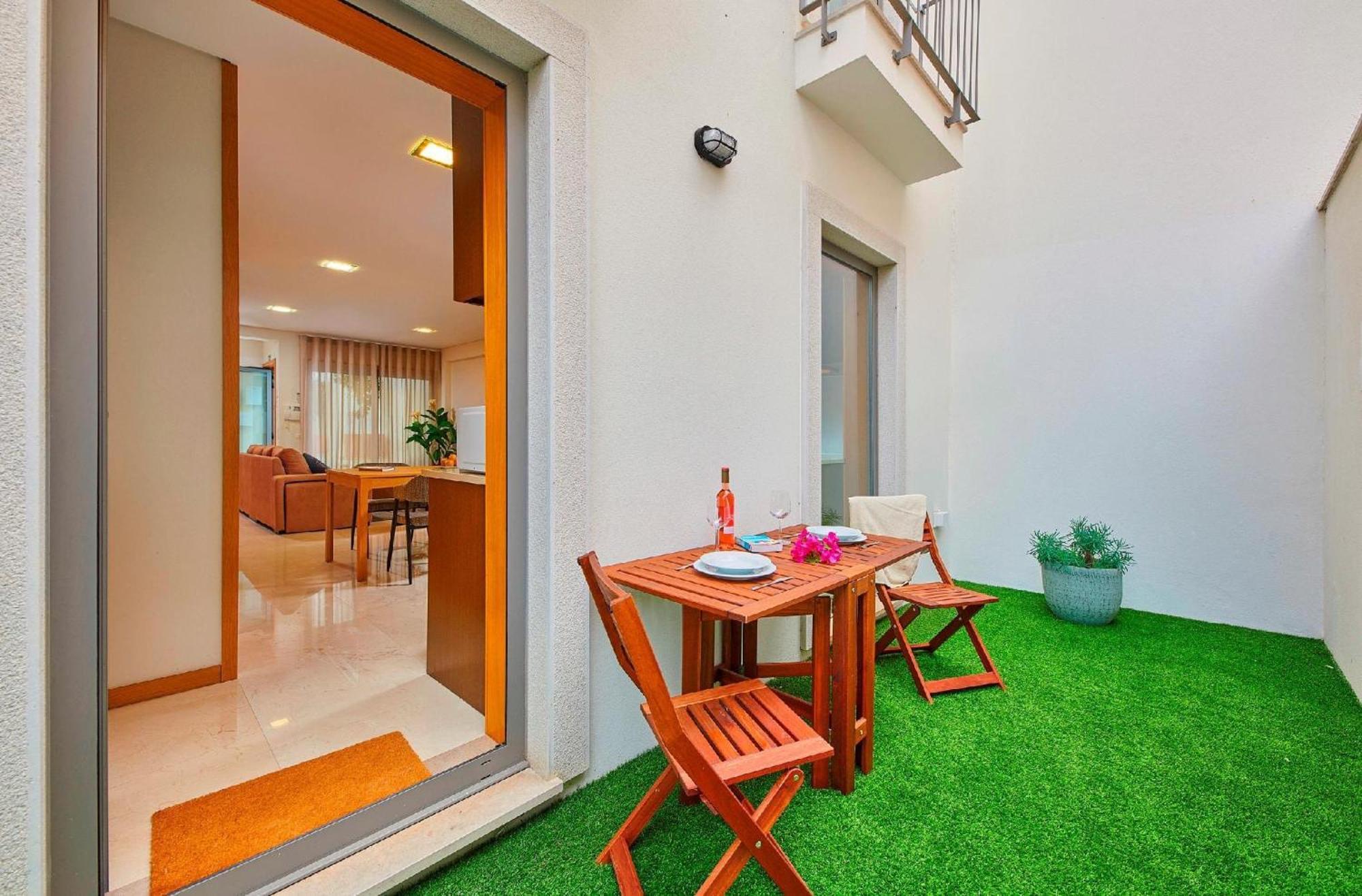 Vila Beautiful Town Centre Townhouse With Shared Pool Tavira Exteriér fotografie